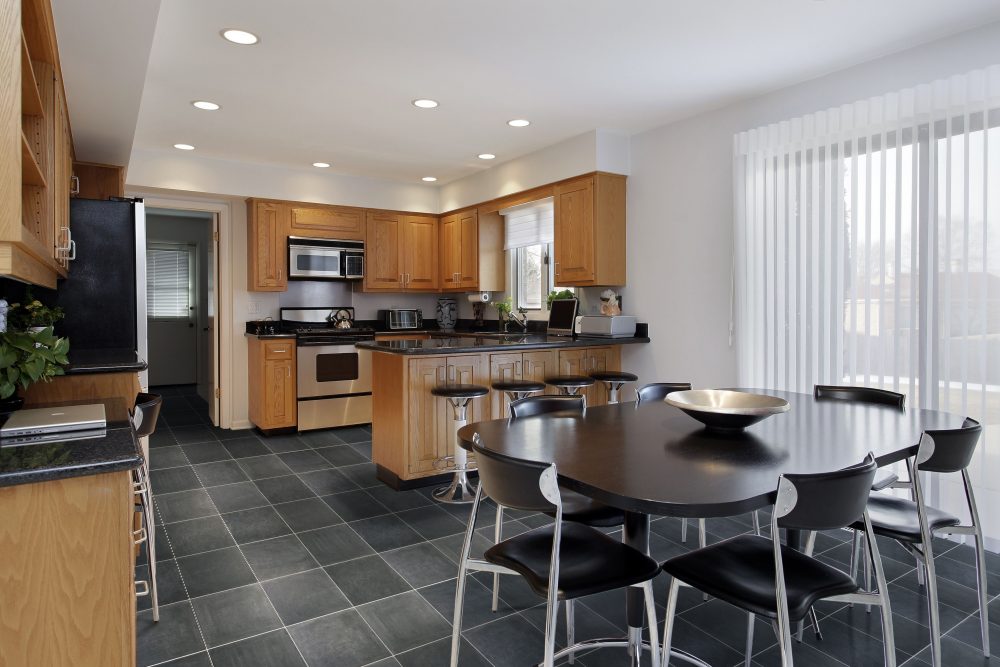 5 muebles que no deben faltar en una cocina práctica